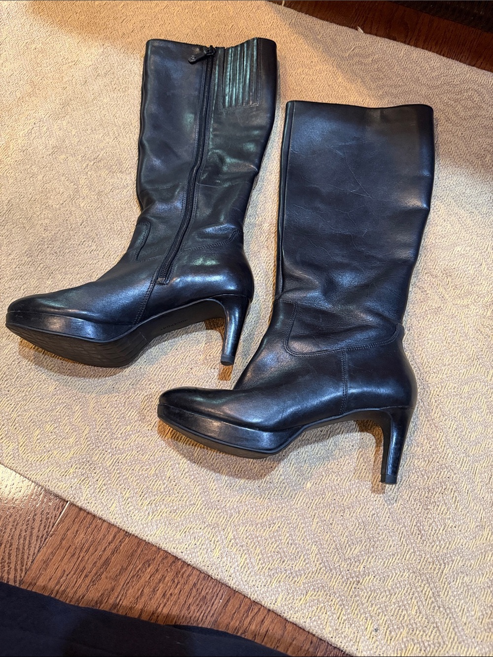 Rockport Black Leather Knee-High Heeled Boots with Side Zip